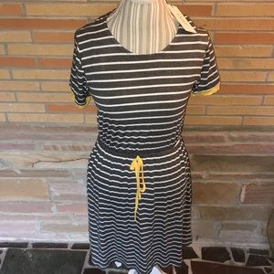 New “Exist” dress!! 🧡